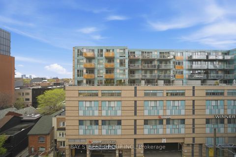 Photo 2 at 701 - 543 Richmond Street W, Waterfront Communities C1, Toronto