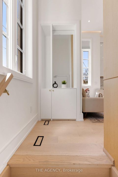 Photo 3 at 1202 Avenue Road, Lawrence Park South, Toronto