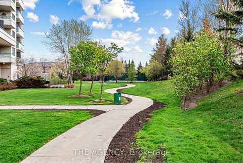 Photo 4 at 409 - 330 Red Maple Road, Langstaff, Richmond Hill