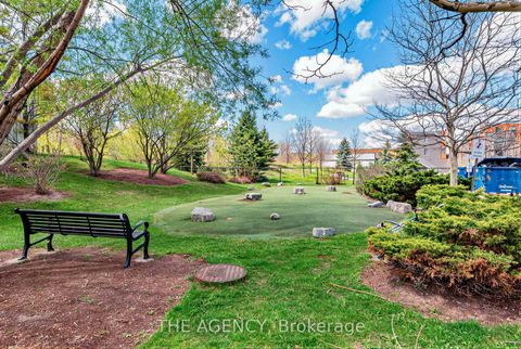 Photo 12 at 409 - 330 Red Maple Road, Langstaff, Richmond Hill