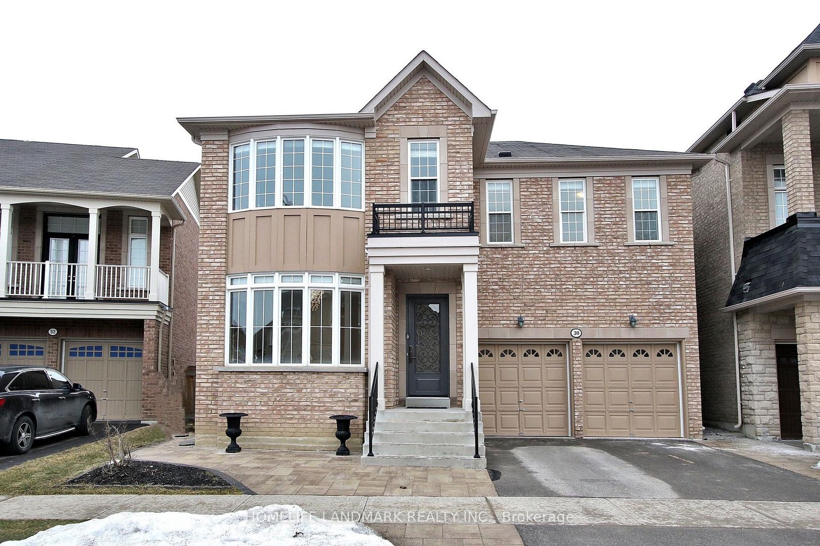 30 Valmont Avenue, Jefferson, Richmond Hill photo 6