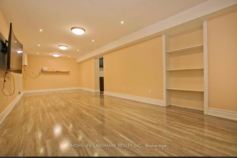 Photo 18 at 157 Pleasant View Drive, Pleasant View, Toronto