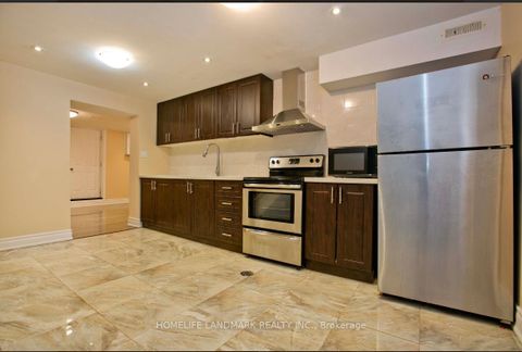 Photo 19 at 157 Pleasant View Drive, Pleasant View, Toronto