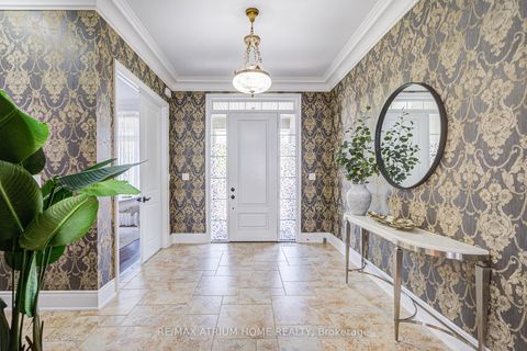 Photo 3 at 9 Berkshire Crescent, Angus Glen, Markham
