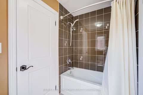 Photo 32 at 9 Berkshire Crescent, Angus Glen, Markham