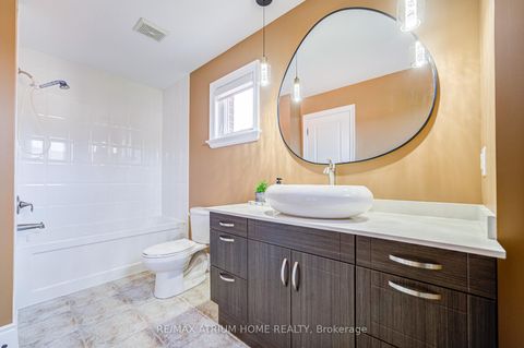 Photo 36 at 9 Berkshire Crescent, Angus Glen, Markham
