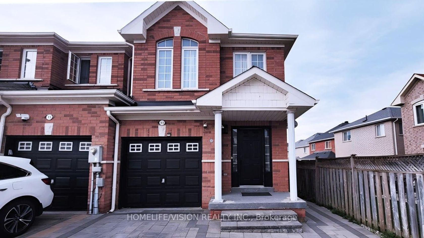 11 Christephen Crescent, Rouge Woods, Richmond Hill photo number 2