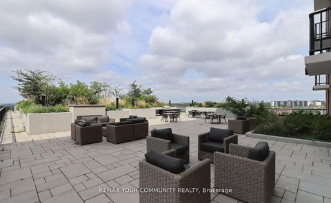 Photo 8 at 504 - 3100 Keele Street, CFB, Toronto