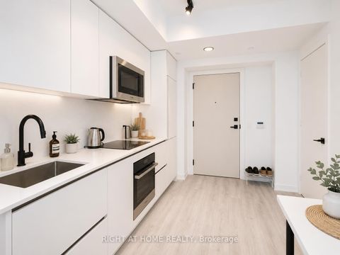 Photo 4 at 1505 - 327 King Street, Waterfront Communities C1, Toronto