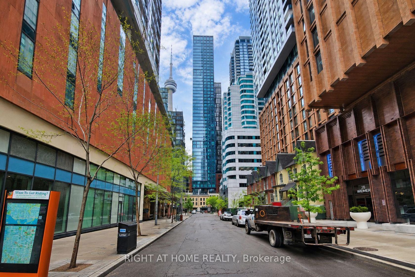 1505 - 327 King Street, Waterfront Communities C1, Toronto 