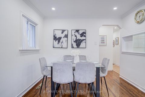 Photo 8 at 71 Vauxhall Drive, Dorset Park, Toronto