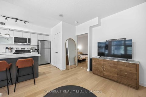 Photo 5 at 213 - 59 East Liberty Street, Niagara, Toronto