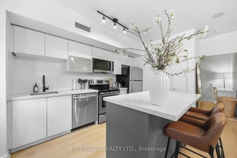 Photo 9 at 213 - 59 East Liberty Street, Niagara, Toronto