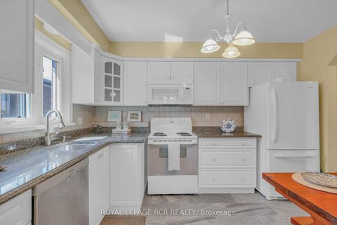 Photo 14 at 32 Beacon Road, Dorset Park, Toronto