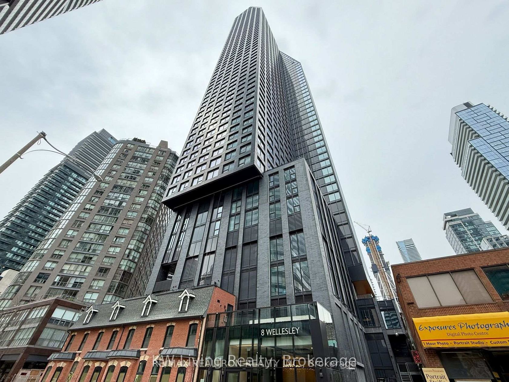 806 - 8 Wellesley Street W, Bay Street Corridor, Toronto 