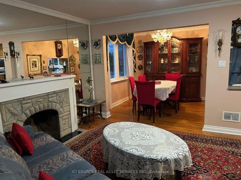 Photo 8 at 43 Ridgemoor Avenue, Cliffside, Toronto