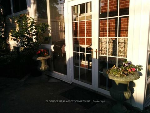 Photo 33 at 43 Ridgemoor Avenue, Cliffside, Toronto