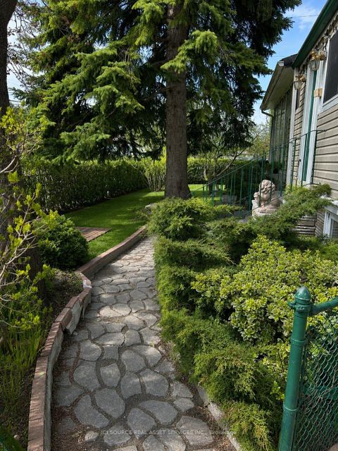 Photo 37 at 43 Ridgemoor Avenue, Cliffside, Toronto
