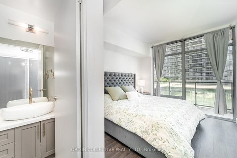 Photo 11 at 302 - 105 The Queensway Avenue, Swansea, Toronto