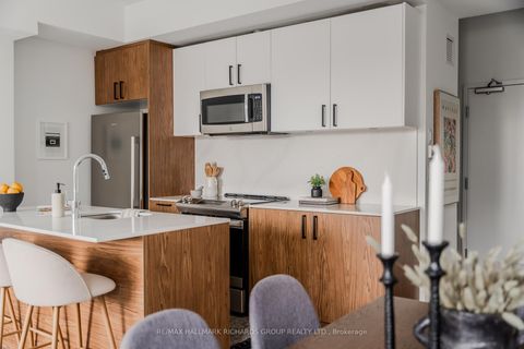 Photo 5 at 35 - 35 Birchcliff Avenue, Cliffside, Toronto