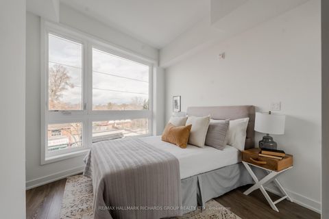 Photo 8 at 35 - 35 Birchcliff Avenue, Cliffside, Toronto