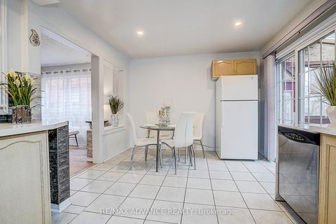 Photo 19 at 140 Vanguard Road, Patterson, Vaughan