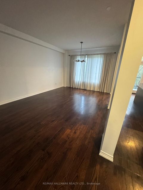 Photo 6 at 34 Willow Tree Street, Maple, Vaughan