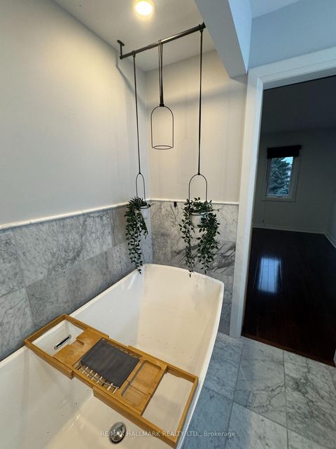 Photo 11 at 34 Willow Tree Street, Maple, Vaughan