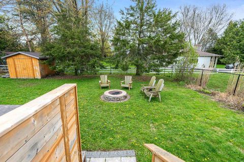 Photo 6 at 7 McKean Boulevard, Nottawa, Clearview