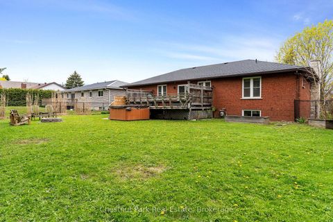 Photo 13 at 7 McKean Boulevard, Nottawa, Clearview