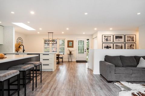 Photo 21 at 7 McKean Boulevard, Nottawa, Clearview