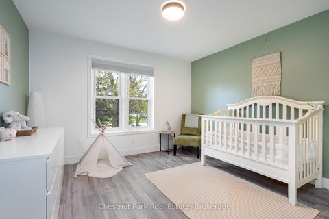 Photo 33 at 7 McKean Boulevard, Nottawa, Clearview