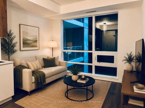 Photo 3 at 427 - 8888 Yonge Street, South Richvale, Richmond Hill