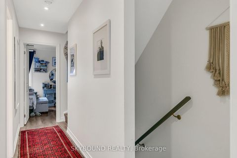 Photo 13 at 223 - 380 Hopewell Avenue, Belgravia, Toronto