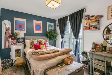 Photo 16 at 223 - 380 Hopewell Avenue, Belgravia, Toronto
