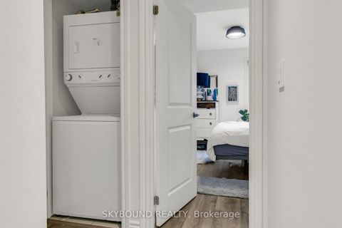 Photo 20 at 223 - 380 Hopewell Avenue, Belgravia, Toronto