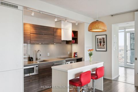 Photo 7 at 2708 - 125 Peter Street, Waterfront Communities C1, Toronto