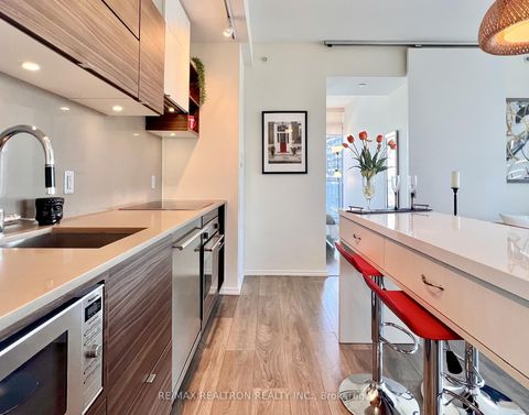 Photo 8 at 2708 - 125 Peter Street, Waterfront Communities C1, Toronto