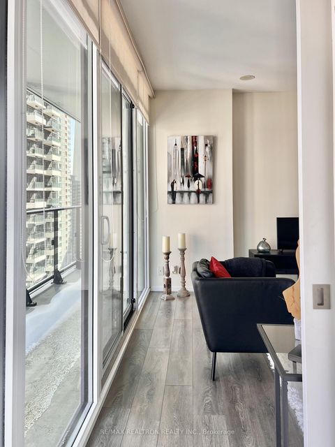 Photo 15 at 2708 - 125 Peter Street, Waterfront Communities C1, Toronto