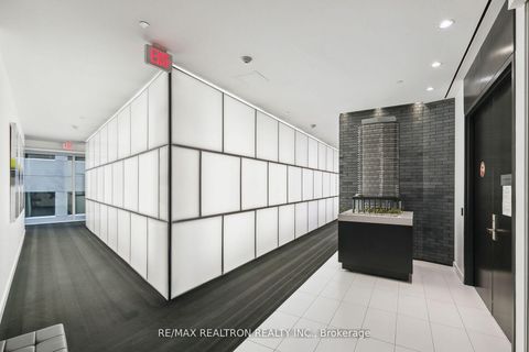 Photo 34 at 2708 - 125 Peter Street, Waterfront Communities C1, Toronto