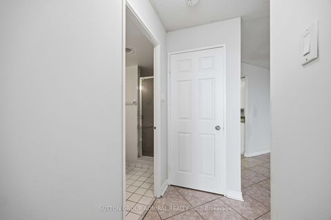 Photo 22 at 506 - 343 Clark Avenue W, Yorkhill, Vaughan