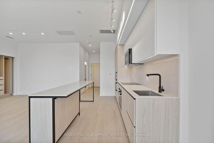 Photo 8 at 1207 - 699 Sheppard Avenue E, Bayview Village, Toronto