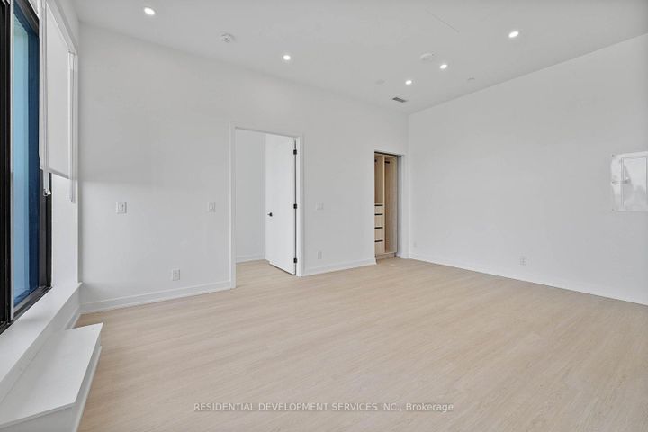 Photo 14 at 1207 - 699 Sheppard Avenue E, Bayview Village, Toronto