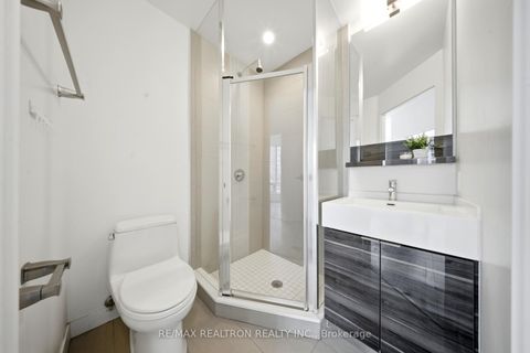 Photo 8 at 502 - 28 Avondale Avenue, Willowdale East, Toronto