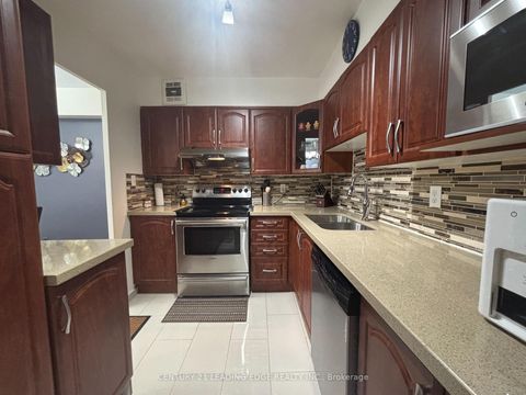 Photo 8 at 304 - 15 Vicora Linkway, Flemingdon Park, Toronto