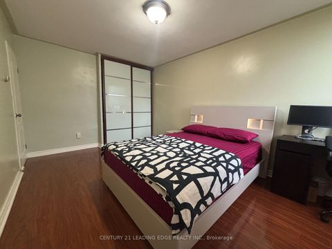 Photo 12 at 304 - 15 Vicora Linkway, Flemingdon Park, Toronto