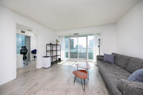 Photo 0 at 808 - 25 Lower Simcoe Street, Waterfront Communities C1, Toronto
