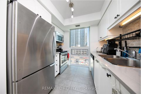 Photo 9 at 808 - 25 Lower Simcoe Street, Waterfront Communities C1, Toronto