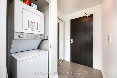 Photo 20 at 808 - 25 Lower Simcoe Street, Waterfront Communities C1, Toronto
