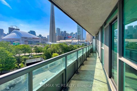 Photo 22 at 808 - 25 Lower Simcoe Street, Waterfront Communities C1, Toronto